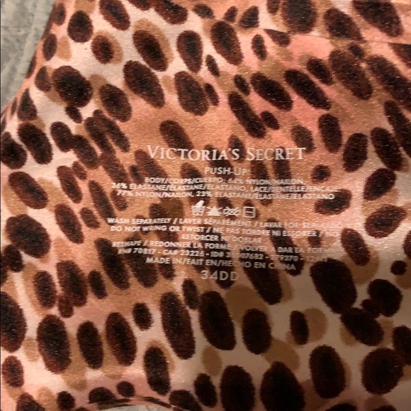 Victoria’s Secret Push Up Bra - Picture 3 of 3